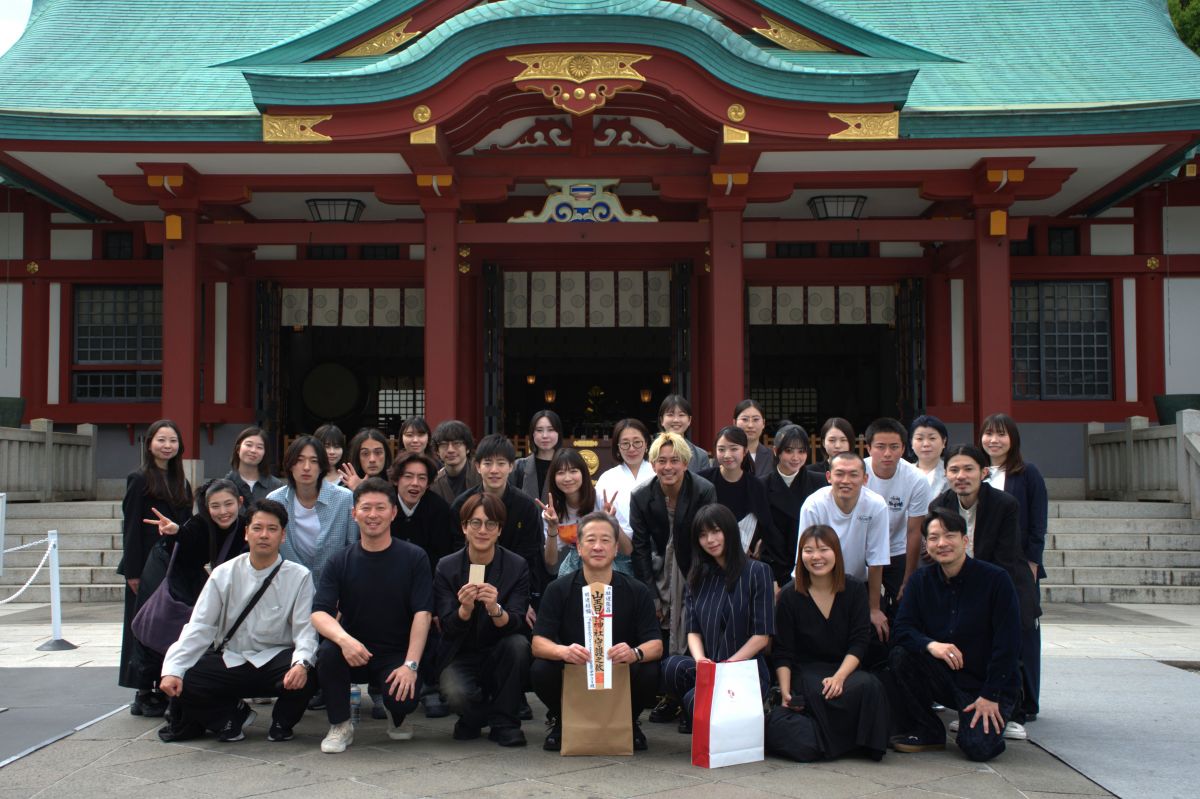 事務所集合写真