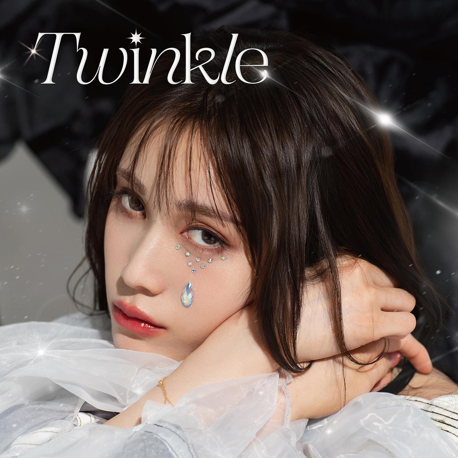 1st Mini Album「Twinkle」