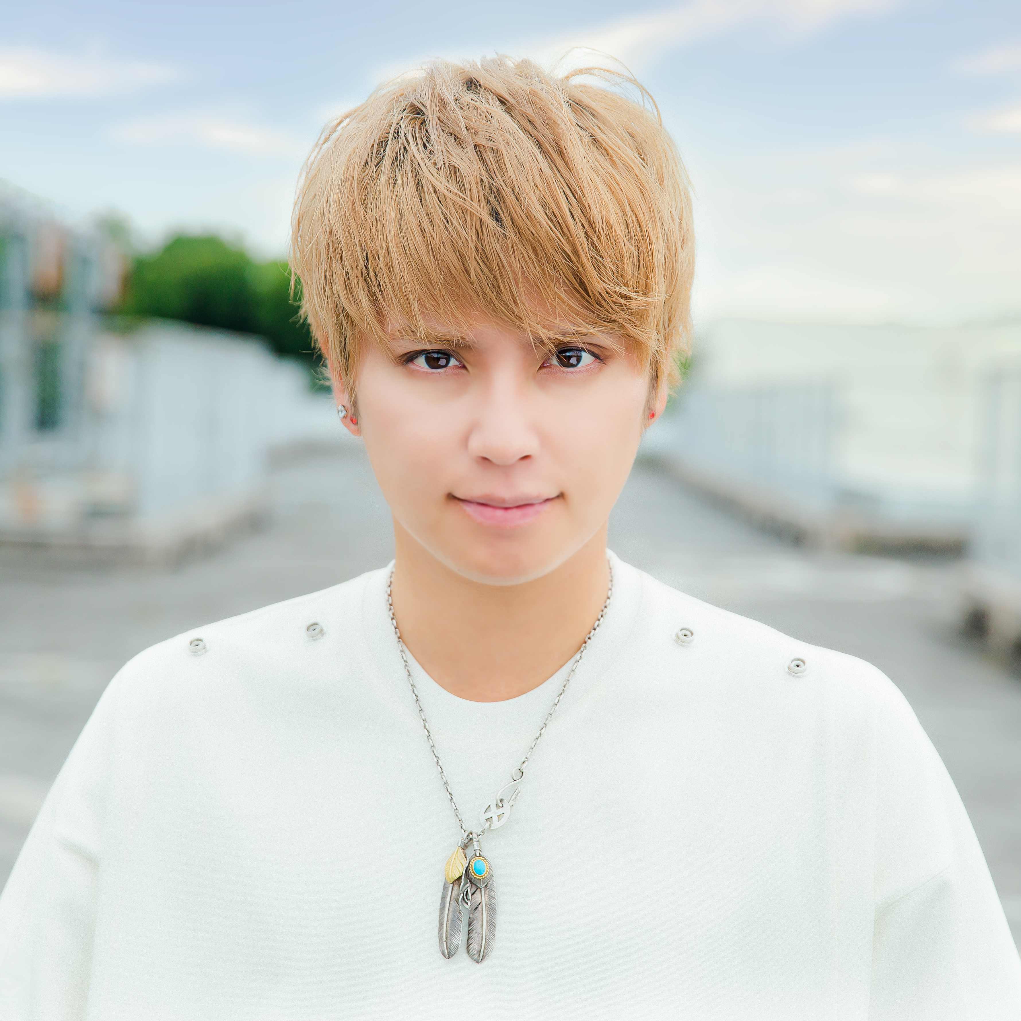 手越祐也、ソロデビュー1周年、新曲「OVER YOU feat.マイキ」発売を記念した生配信にてライブDVD&Blu-rayリリースと2022年10月からの全国LIVE TOURを発表!