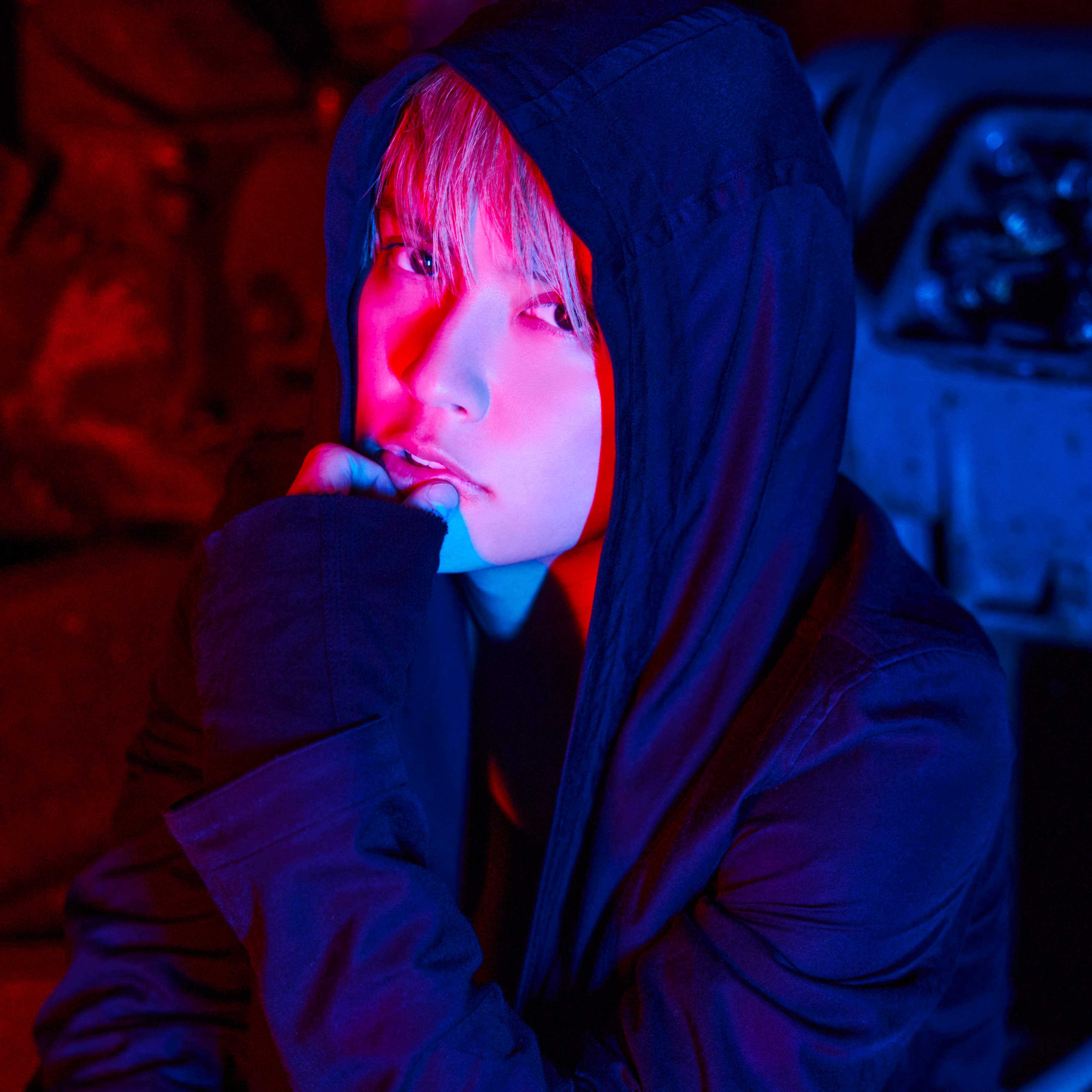 手越祐也、ソロプロジェクト2022 第一弾「MAZE WORLD」リリース!ジャケ写公開!自由を手にしたはずが,デジタル世界の迷路(MAZE WORLD)に迷いこむ。